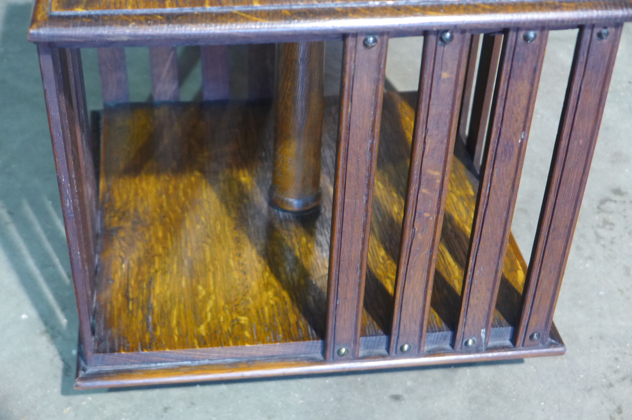 A small table top revolving oak book case, 28cm tall x 29cm x 29cm - Image 2 of 2