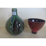 A Murano glass vase and Caithness vase, 24cm x 14cm tall, both good