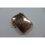 A 9ct gold vesta case, approx 16 grams, Birmingham 1901 maker M and L, generally good, shuts well