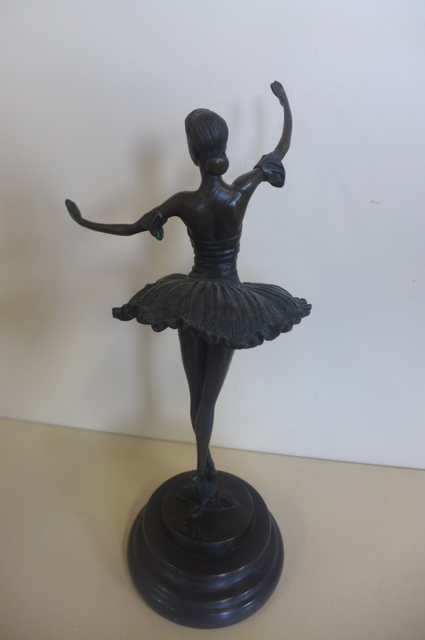 A modern bronze dancer figure - 30cm tall in good condition - Image 3 of 3