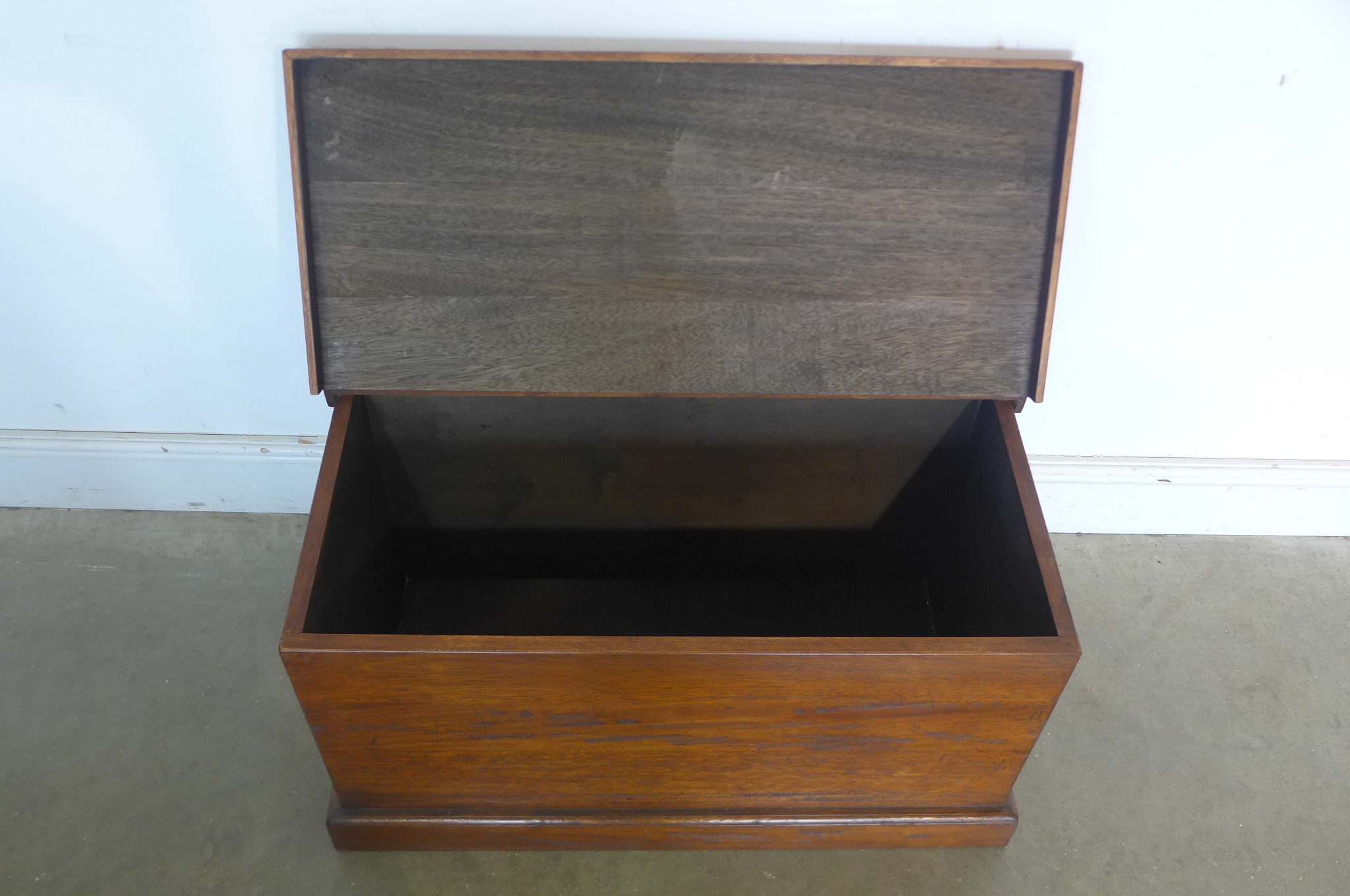 A Victorian style mahogany storage box - made by a local craftsman to a high standard - 43cm tall - Image 2 of 2