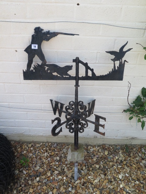 A weather vane of a hunting scene, 94cm tall