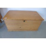 A Victorian pine blanket box, 34cm tall x 71cm x 39cm