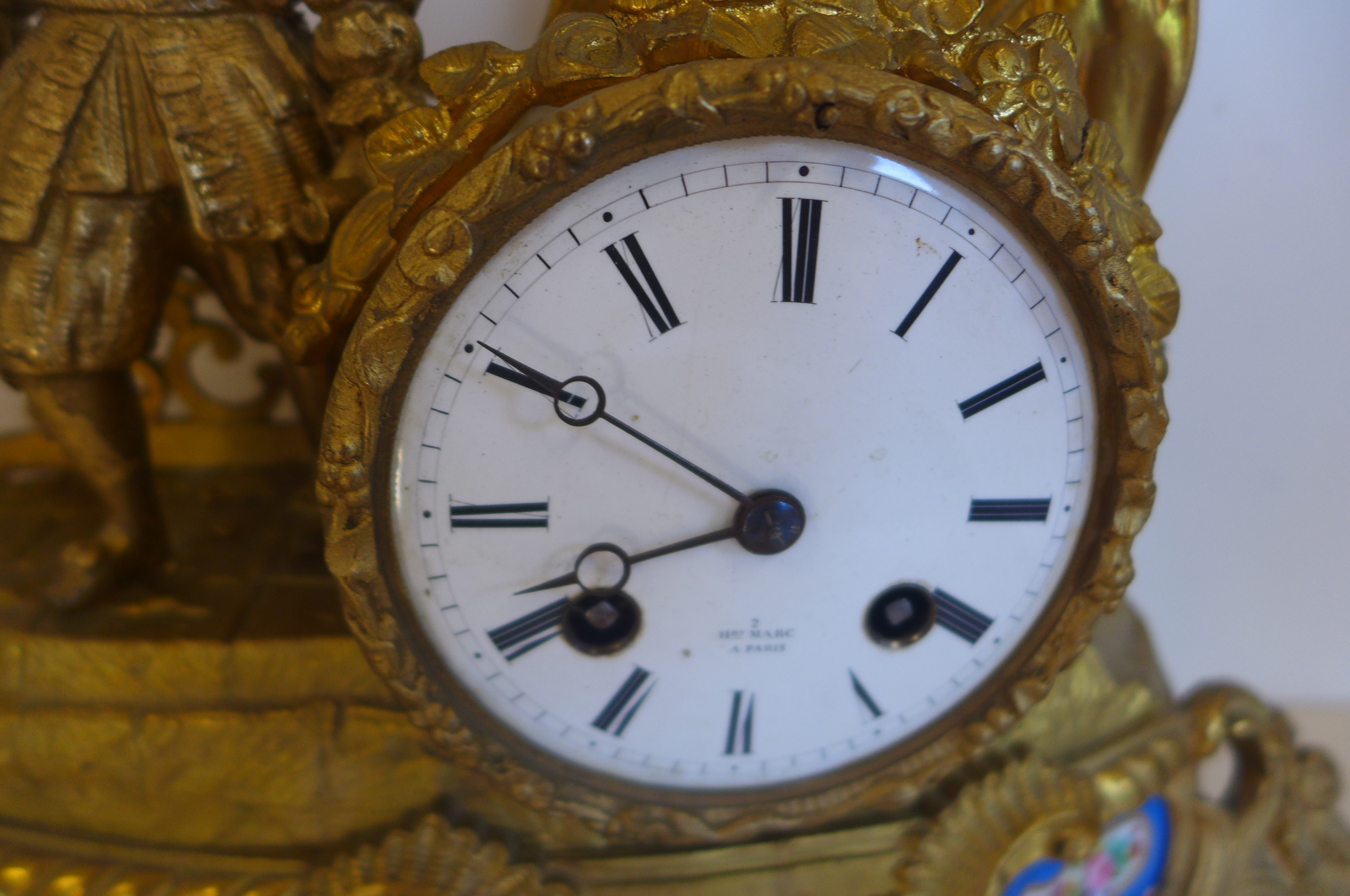 An ormulu and porcelain french figural mantle clock, Henry Mare Paris with silk suspension, 27cm - Image 3 of 4