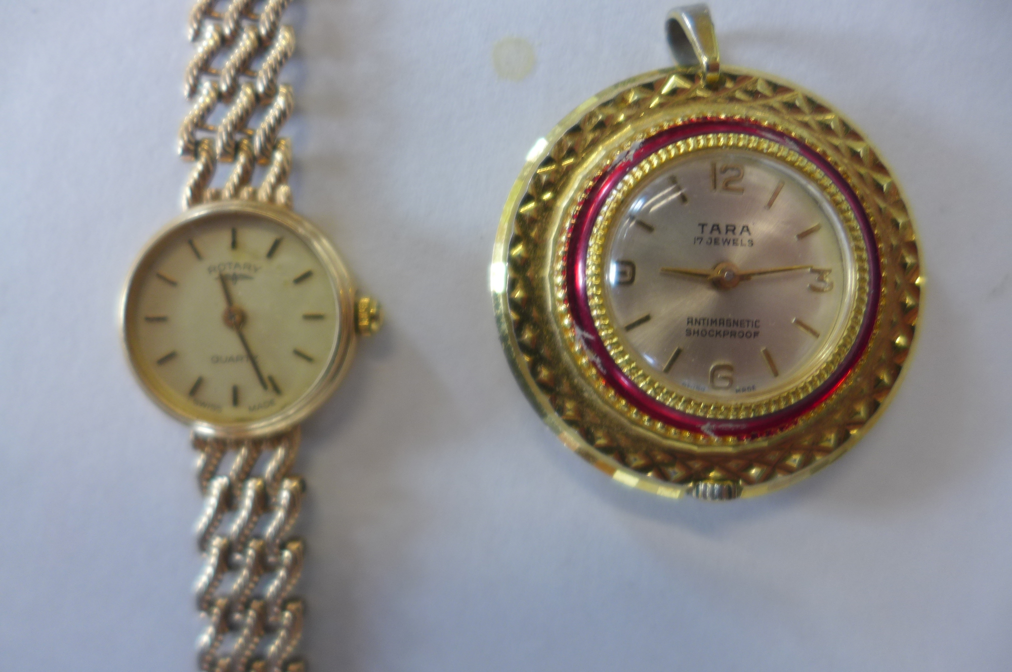 A Rotary 9ct yellow gold ladies bracelet wristwatch, approx 13.5 grams, working and a gilt metal - Image 2 of 4