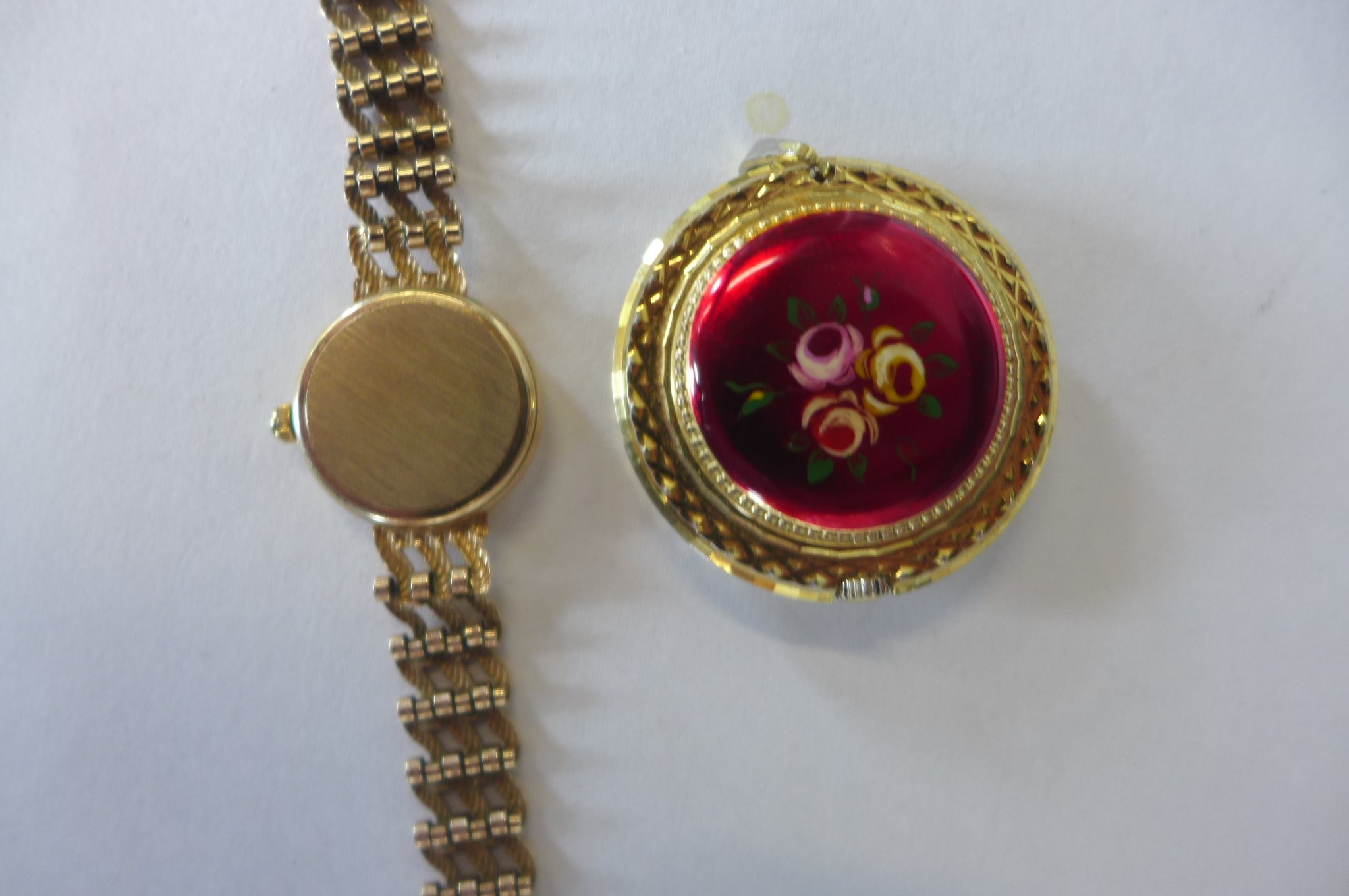 A Rotary 9ct yellow gold ladies bracelet wristwatch, approx 13.5 grams, working and a gilt metal - Image 3 of 4