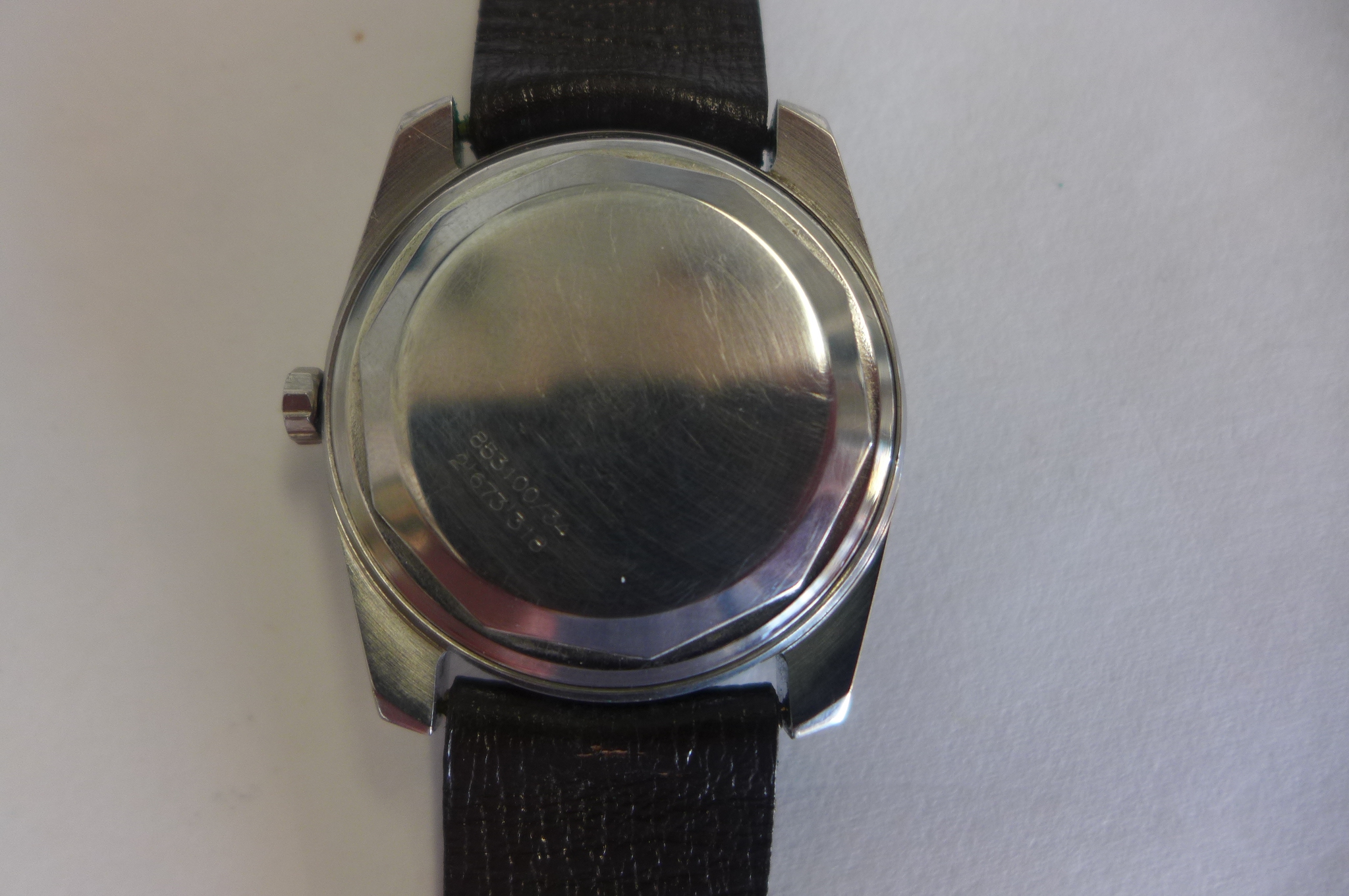 A Universal Geneve Unisonic gents wristwatch, circa 1970, 37mm wide including button, number - Image 2 of 3