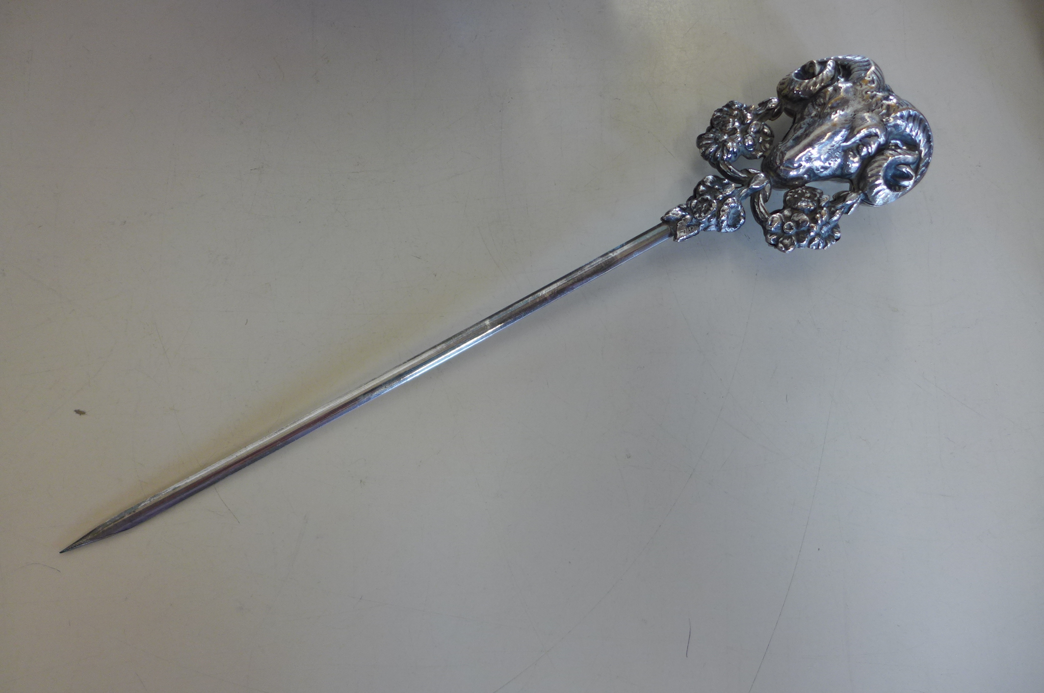 An assortment of plated items including a Rams head skewer - Image 2 of 4