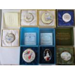 Five enamel boxes by Crummles and two Bilston enamel boxes, Halcyon Days, all boxed good condition