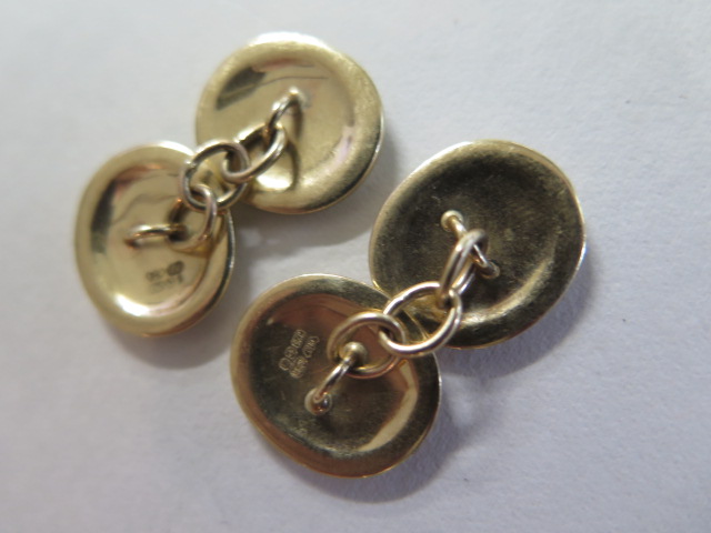 A pair of gents 9ct gold oval cuff links, heavy at 11.5 grams, with monogram, 16mmx 14mm - in good - Image 3 of 3