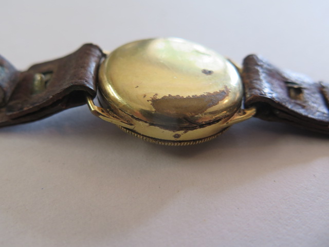 A vintage Harwood perpetual wrist watch in circular gold filled case, John Harwood is credited - Image 5 of 5