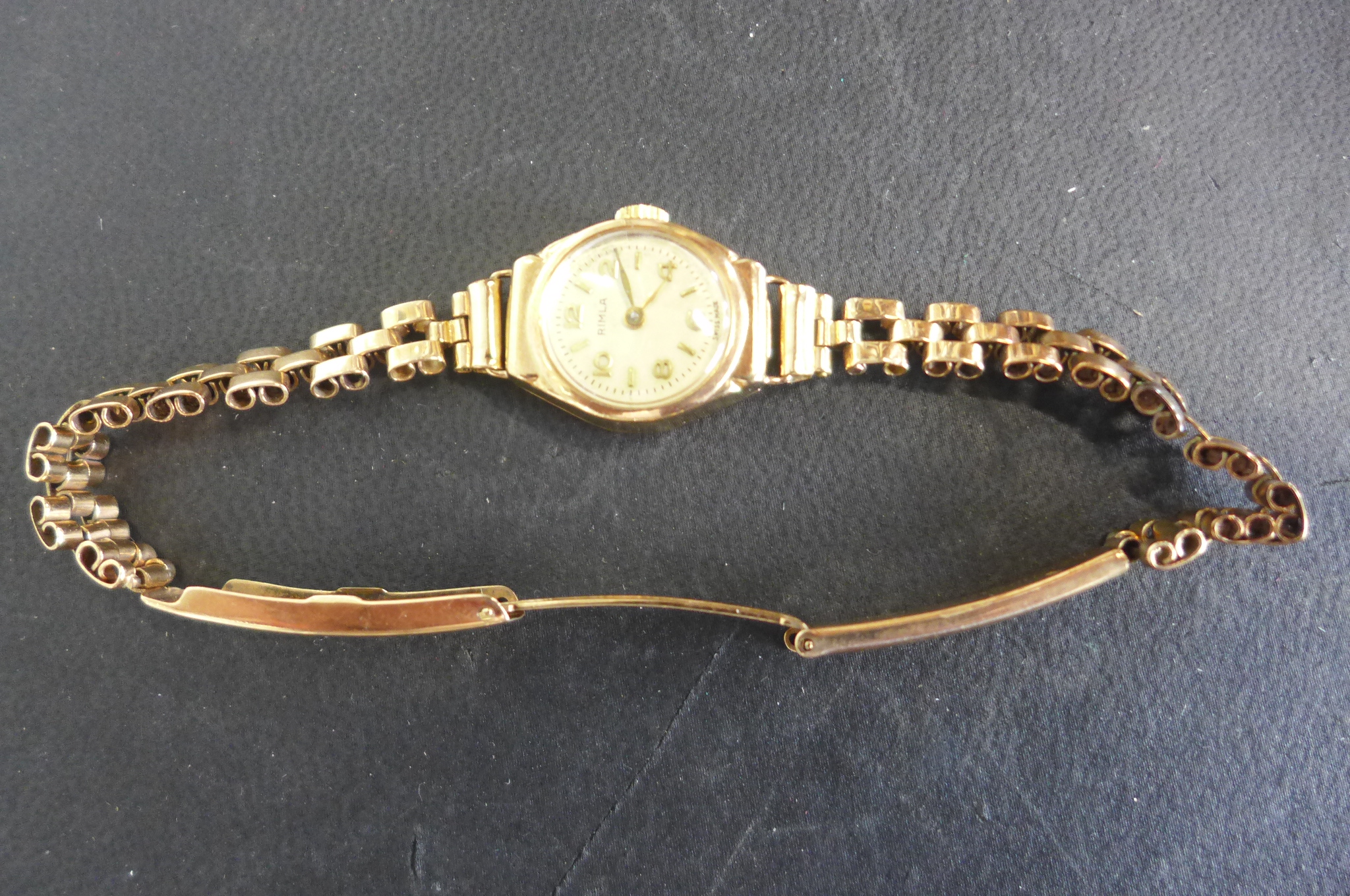A ladies 9ct gold Rimla wristwatch and bracelet, gold weight 12 grams, 15 jewel Swiss movement, - Image 2 of 3
