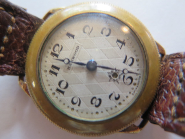 A vintage Harwood perpetual wrist watch in circular gold filled case, John Harwood is credited - Image 2 of 5