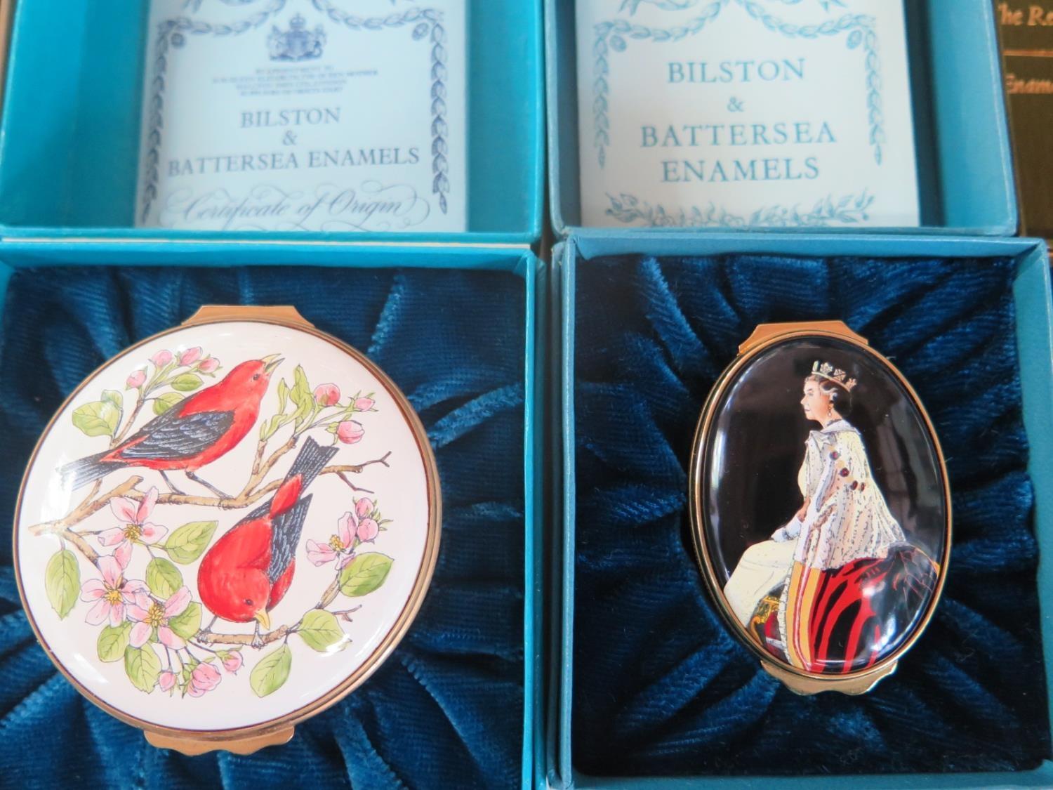 Five enamel boxes by Crummles and two Bilston enamel boxes, Halcyon Days, all boxed good condition - Image 2 of 6