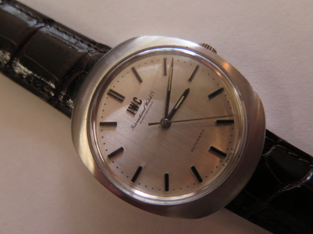 An interesting gents IWC automatic steel cased wrist watch, brushed steel tonneau style case, - Image 2 of 6