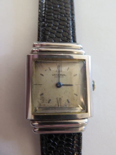 A gents steel case Universal Geneve wrist watch, square Art Deco style case with stepped shoulders - Image 2 of 5