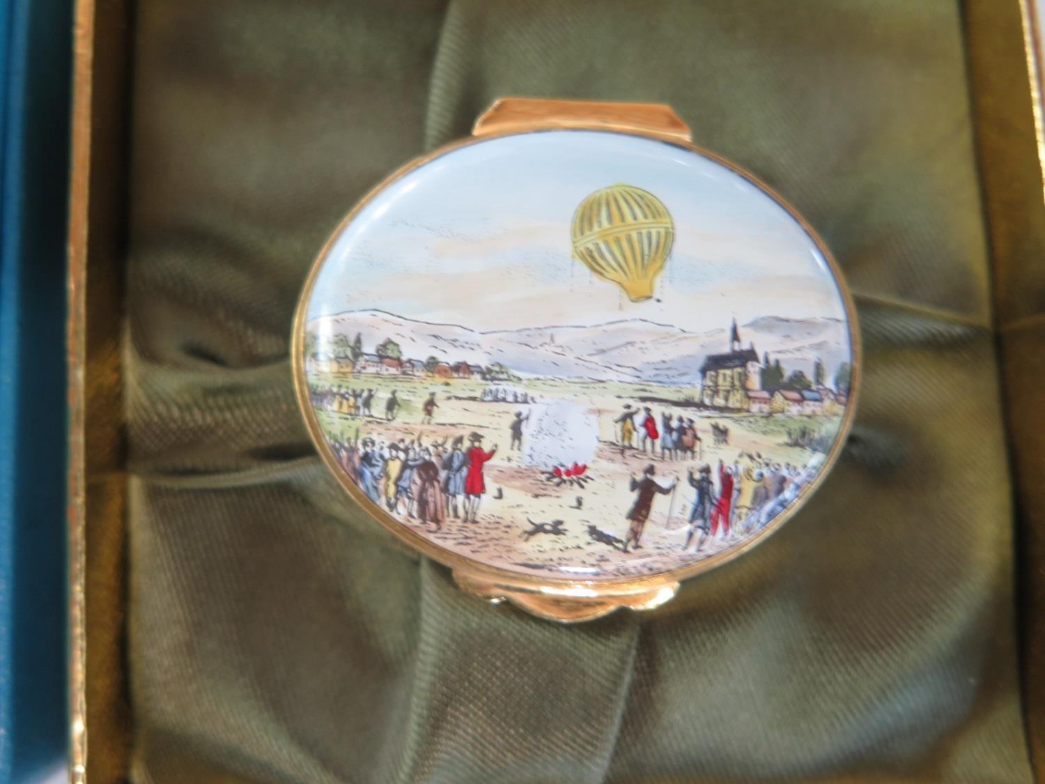 Five enamel boxes by Crummles and two Bilston enamel boxes, Halcyon Days, all boxed good condition - Image 5 of 6