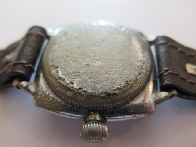 A rare 1930's Rolex Oyster wrist watch with cushion chromed case, screw down bezel and superb - Image 3 of 9