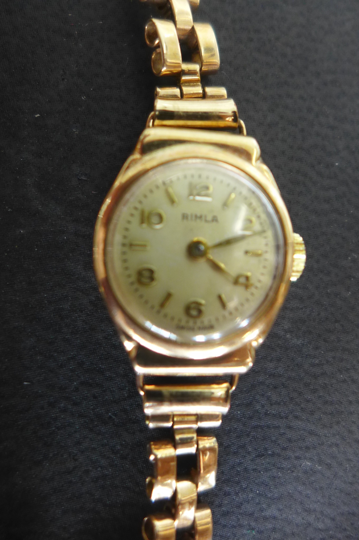 A ladies 9ct gold Rimla wristwatch and bracelet, gold weight 12 grams, 15 jewel Swiss movement,