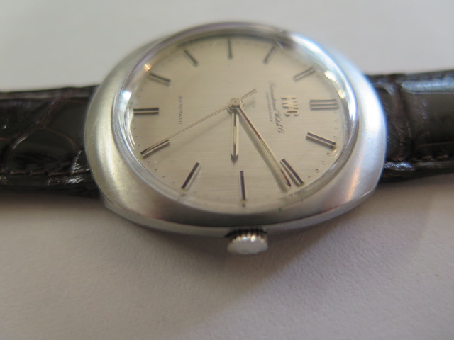 An interesting gents IWC automatic steel cased wrist watch, brushed steel tonneau style case, - Image 6 of 6