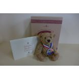 A Steiff mohair 1904 Cinnamon Bear, Historic Miniatures Series - 16cm - in very good condition