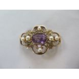 A 9ct hallmarked amethyst and pearl brooch, approx 7.4 grams, 3.5 x 2.5cm - generally good