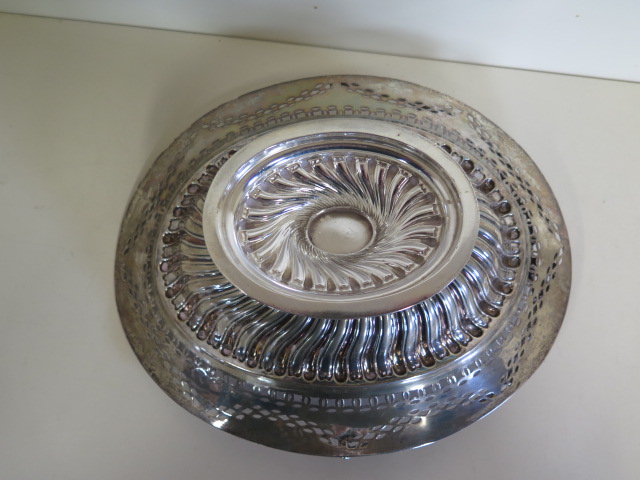 An embossed silver basket with pierced border, Birmingham 1895/96 approx 21.4 toy oz, 24cm tall with - Image 7 of 7