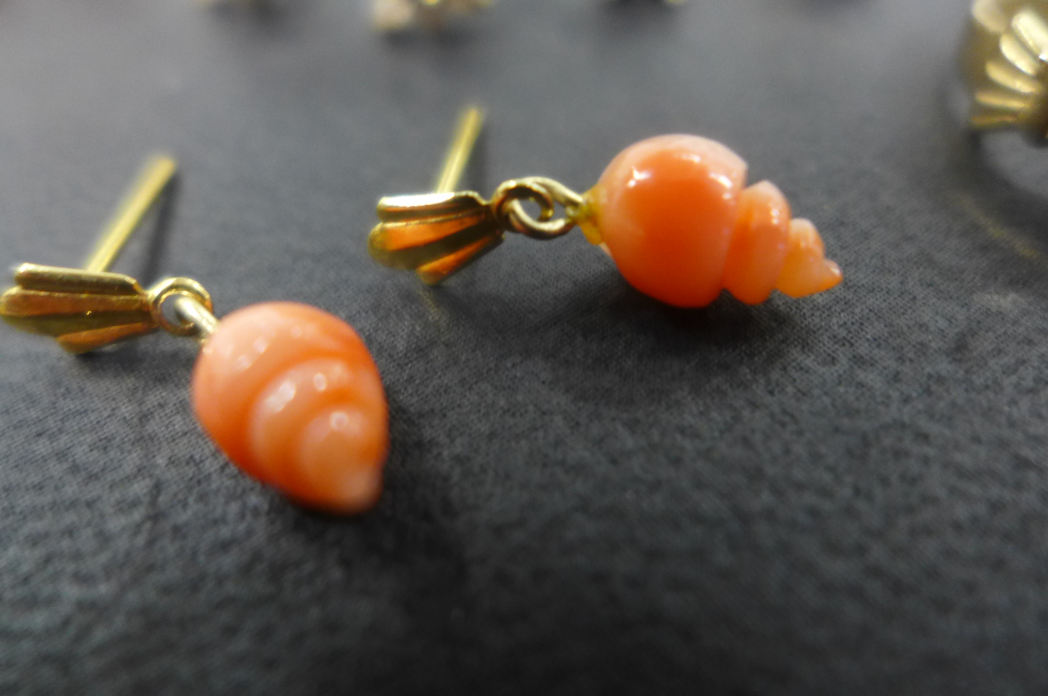 Five pairs of 9ct gold earrings including coral, cameo etc, some with hallmarks and a 9ct gold - Image 2 of 3