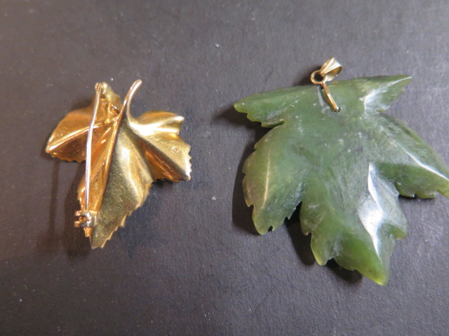 A 9ct gold and turquoise maple leaf brooch, fully hallmarked, weight 6.8 grams, length 35mm, width - Image 2 of 2