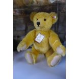 A Steiff British collectors bear 2001 EAN 654992 - limited edition with box and certificate