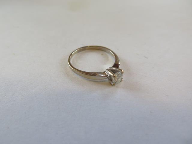 An 18ct white gold solitaire ring, diamond approx 0.34ct, ring size N/O, approx 2.8 grams, diamond - Image 3 of 4