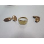 An 18ct signet ring, approx 3.5 grams, and a pair of 9ct cufflinks, approx 3 grams