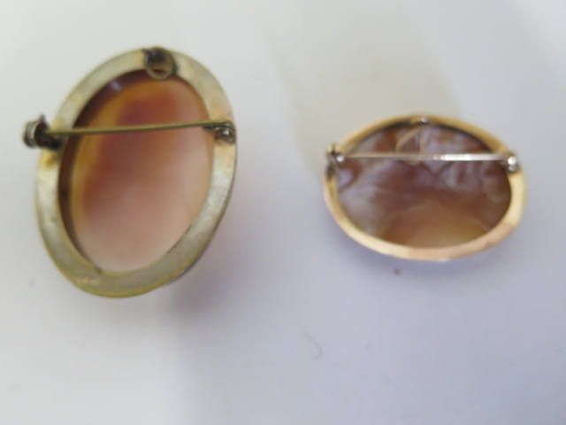 A 9ct gold cameo, the portrait on landscape format, width - 34mm, weight approx 5 grams, and a - Image 4 of 4