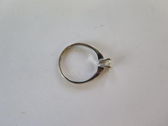 An 18ct white gold solitaire ring, diamond approx 0.34ct, ring size N/O, approx 2.8 grams, diamond - Image 4 of 4