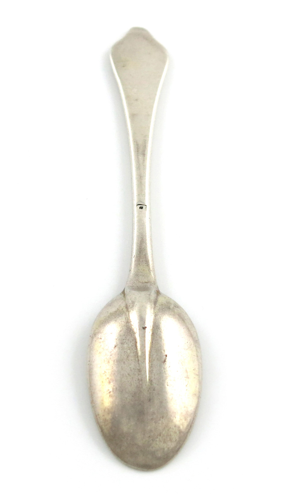 A Queen Anne silver Dog-nose teaspoon, circa 1705, the oval bowl with traces of gilding and with a