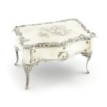 A late-Victorian / Edwardian silver dressing table box, by William Comyns, London date letter