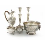 A mixed lot of silver items, comprising: a rose bowl, by Walker and Hall, Sheffield 1913, circular