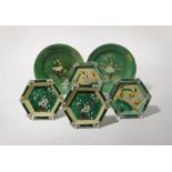 FOUR CHINESE FAMILLE VERTE HEXAGONAL DISHES AND TWO SMALL PLATES KANGXI 1662-1722 The hexagonal