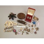 Two silver fruit knives, enamel and other badges Alex Lindbery 80th Anniversary medal, etc