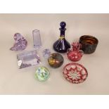 Mixed collection of glassware to include a Bristol Blue lidded decanter various other mottled