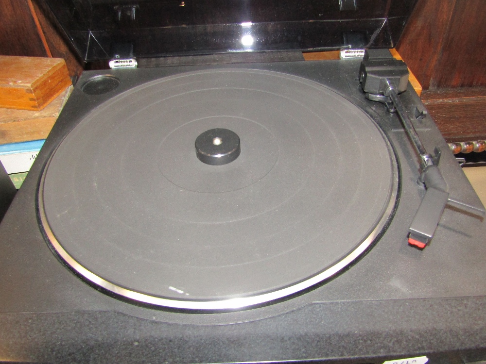 A Sony hi-fi stacking system LBT-D109, an associated Sony automatic stereo turntable PS-LX52P and - Image 2 of 3