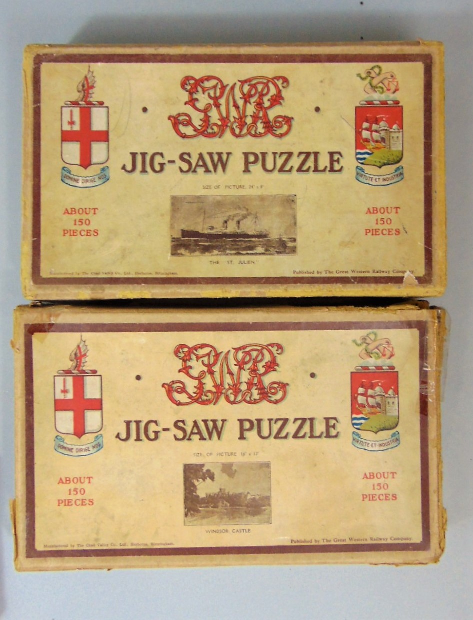 Box of vintage games including two Chad Valley GWR jigsaws, Bentley 'Model craft' racing car kit, - Image 3 of 3