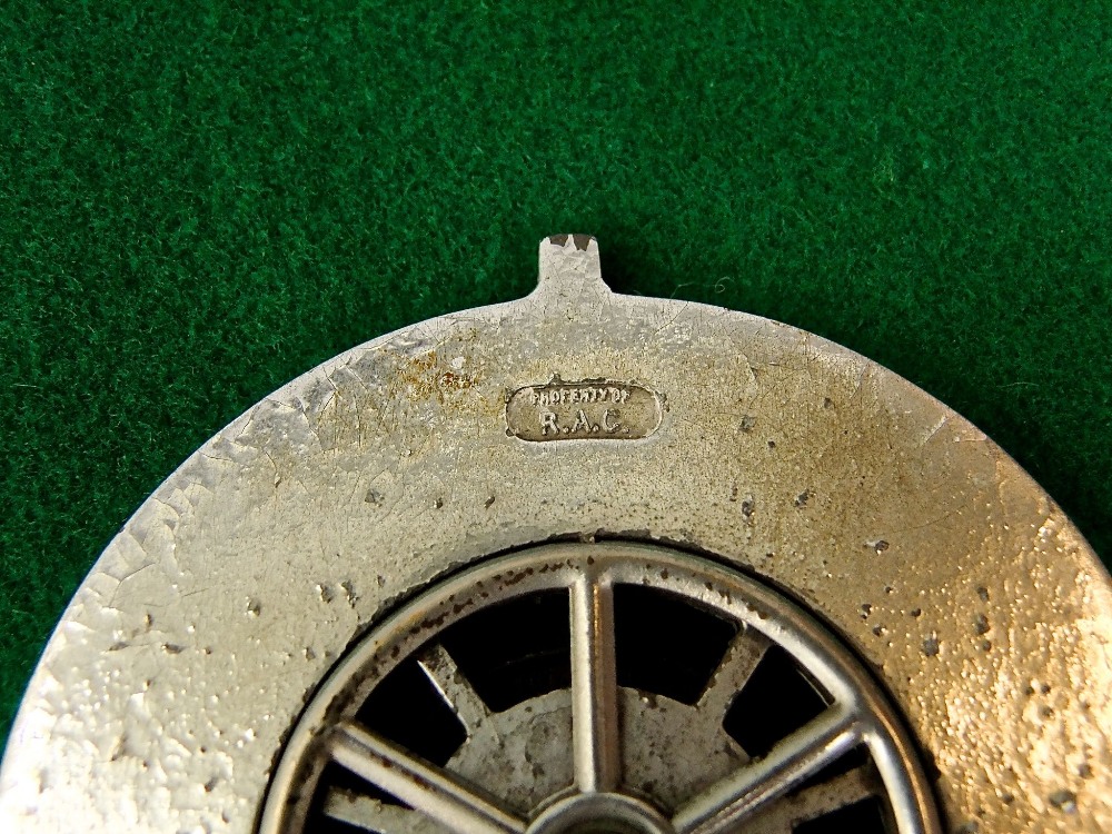 A vintage enamel Royal Automobile Club Associate car badge with union jack centre - Image 4 of 4