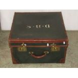 A good Edwardian travelling trunk, the green panels within mid tan coloured leather borders with