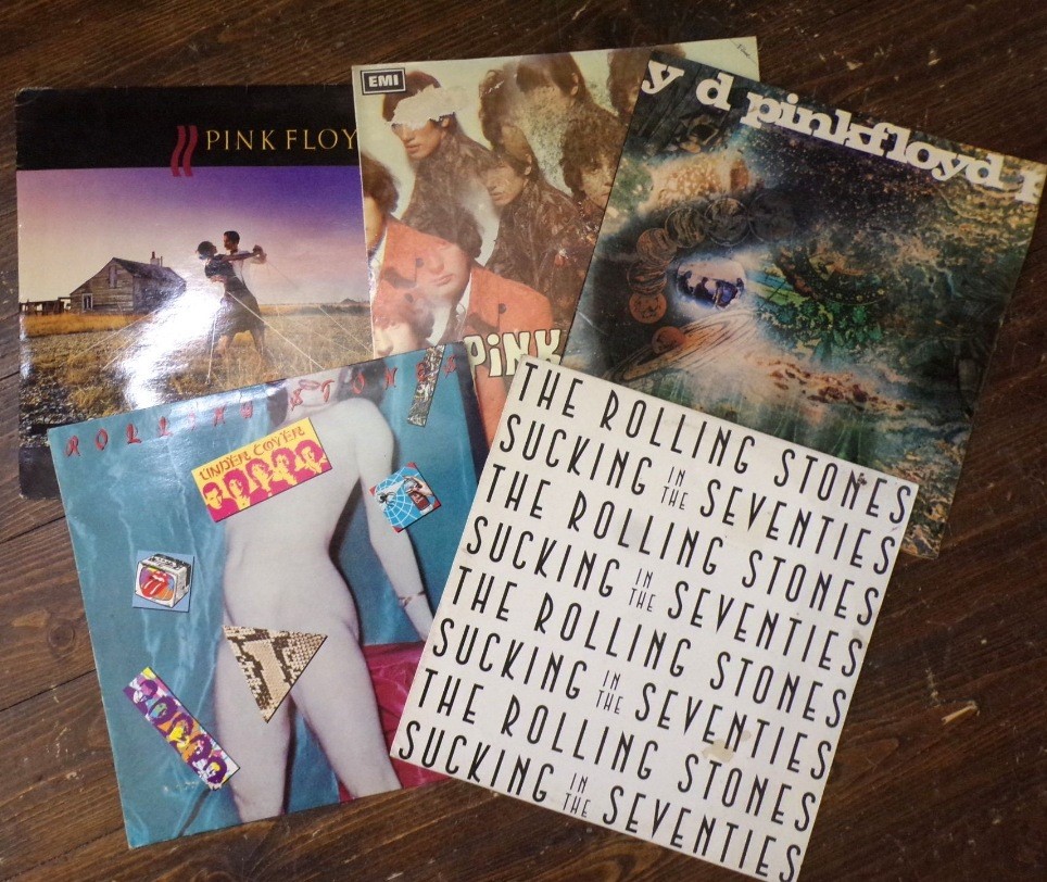 A quantity of vinyl LP and 45rpm singles including Sucking in the Seventies and Undercover by The - Image 3 of 3