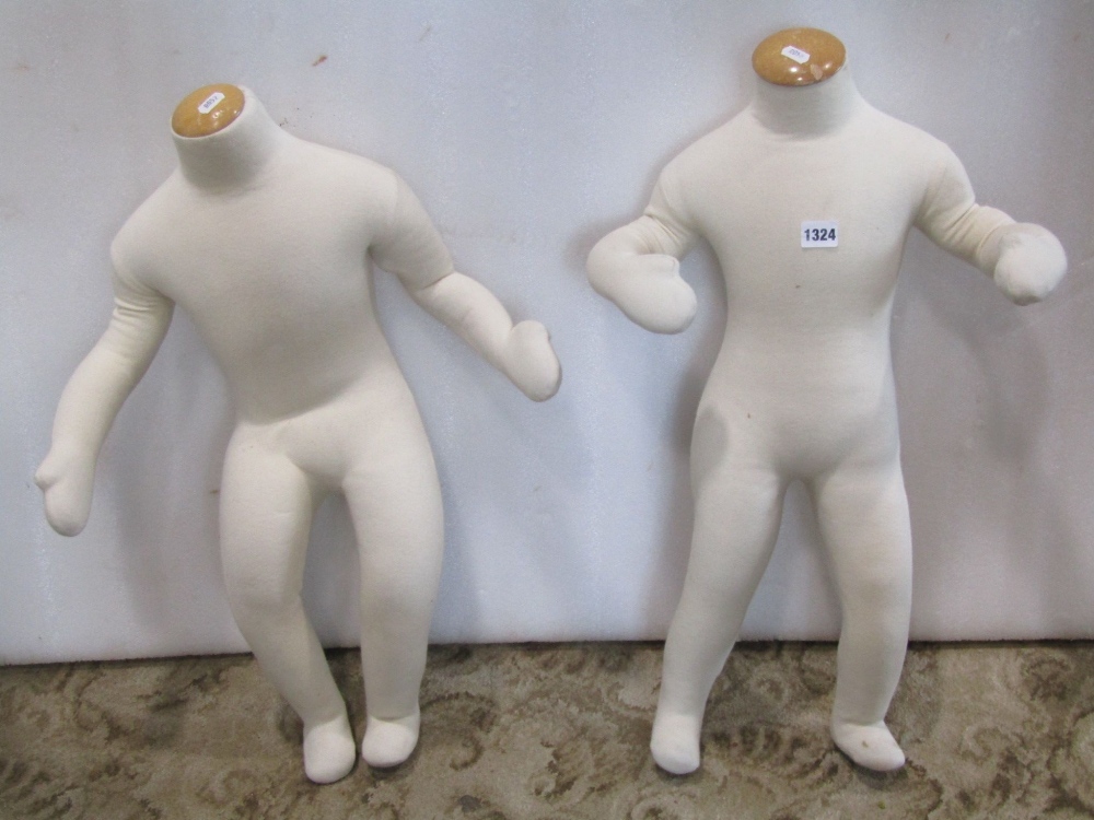 Six child size shop display dummies/mannequins - Image 4 of 4