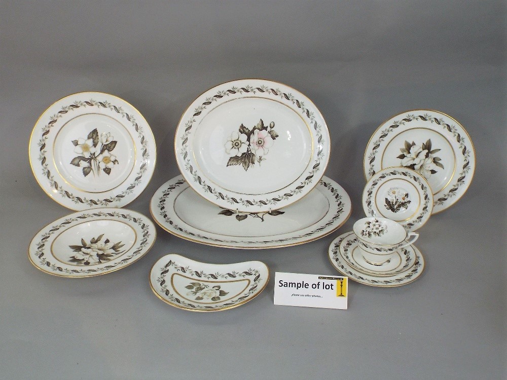 A quantity of Royal Worcester Bernina pattern dinnerwares including two graduated oval meat