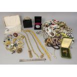 Mixed lot of vintage costume jewellery to include a silver brick link bracelet, etc (a shoe boxful)