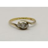 18ct three stone diamond crossover ring, size M, 1.8g