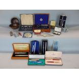 Collection of miscellaneous items to include a pair of planished copper arts & crafts finger bowls
